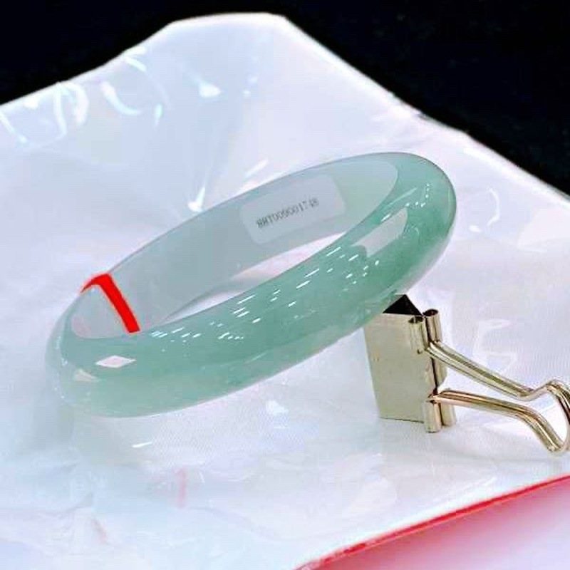 Myanmar , Natural Ice Jadeite  - đánh giá và giá Lighting